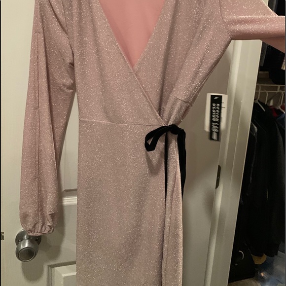 Design Lab Lord & Taylor Dresses & Skirts - Light Pink Wrap Around Dress